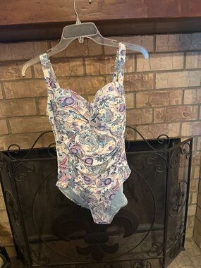 Classic Paisley Ruched One-Piece Swimsuit - White Multi